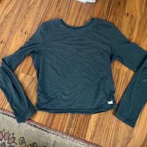 Vuori coast long sleeve crop